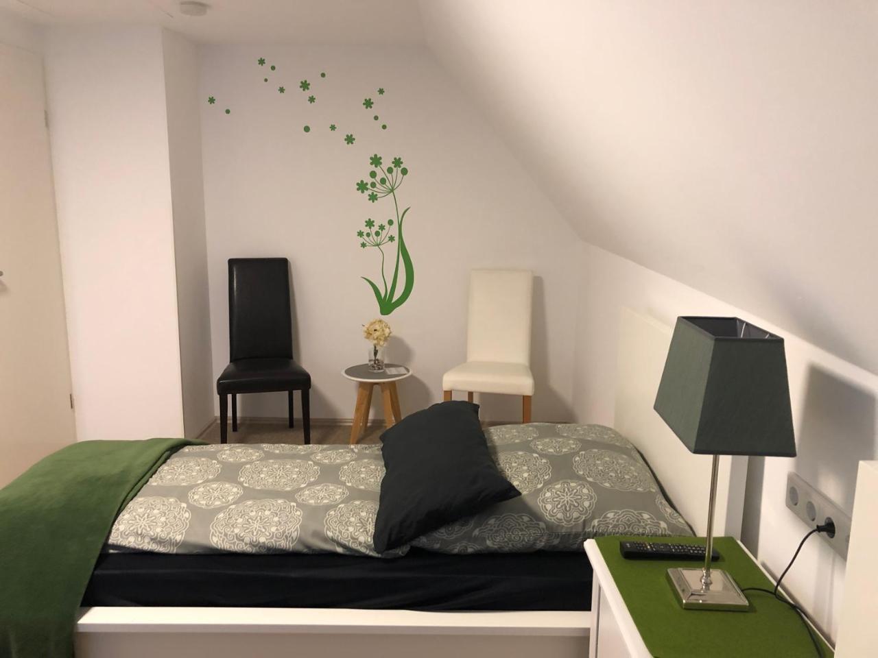 Messezimmer 4U Düsseldorf Exterior foto